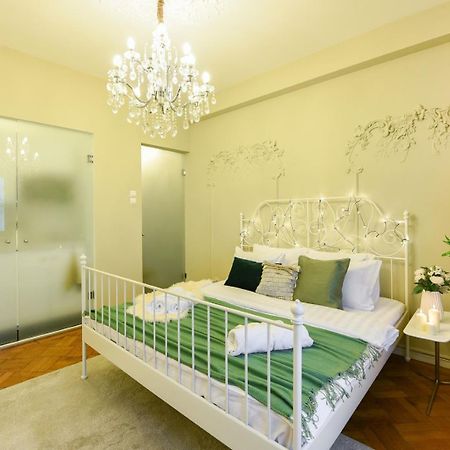 בוקרשט Cozy Studio Overlooking The Old Town מראה חיצוני תמונה